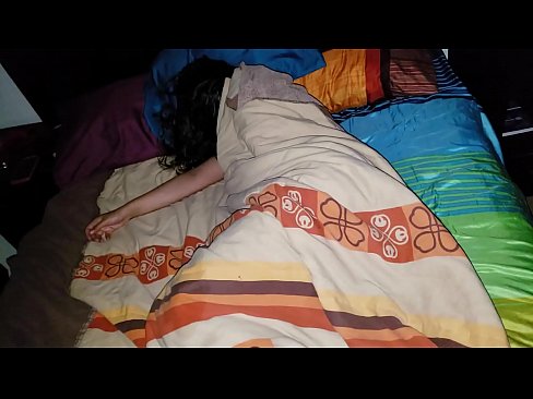 ❤️ Üvey oğul, genç üvey annesini uyurken azarlıyor. ❤️❌ Porno pornoda tr.mass-pr.ru ❌❤